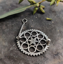 Shaheen hair pin