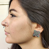 Maze studs