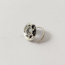 Eclipse nose pin