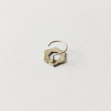 White enamel nose pin