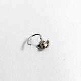 Tiny flower nose pin