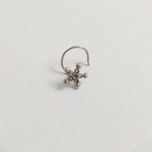 Phool moti nose pin