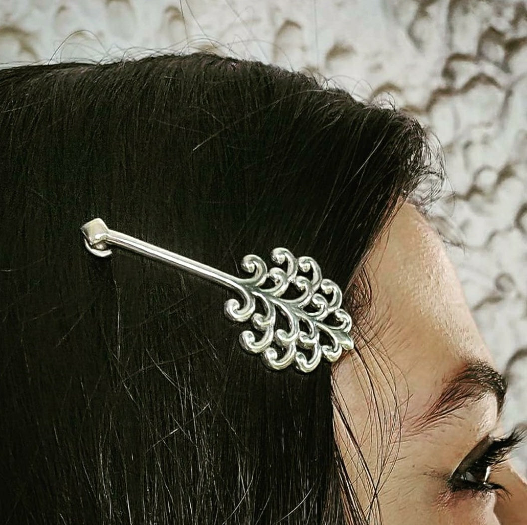 Taru hair pin