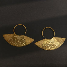 Textured hoops