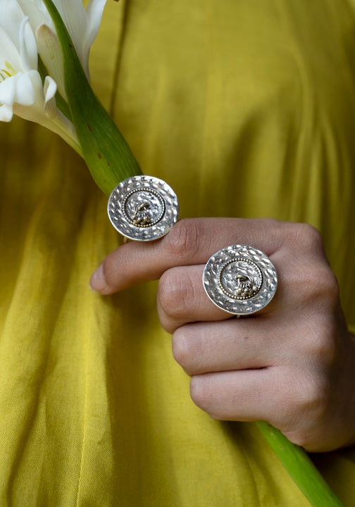 Thaali ring