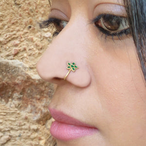 Green enamel nose pin