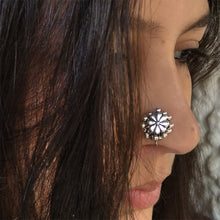 Hasht nose pin