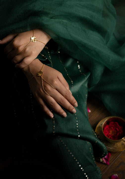 Kumud hathras (gold plated)