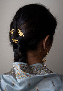Azai by Nykaa Fashion Hair Clips & Pins : Buy Azai by Nykaa Fashion Gold  Tone Hair Pin Online|Nykaa Fashion