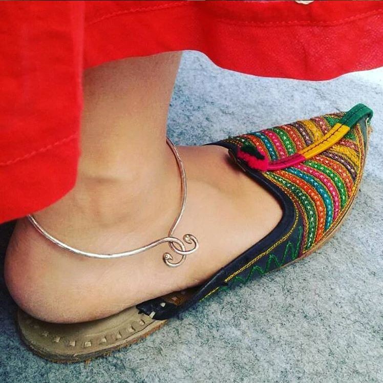 Pada anklet