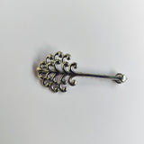 Taru hair pin